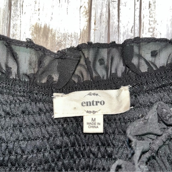 Entro Black Smocked Crop Puff Sleeve Blouse - Picture 7 of 7